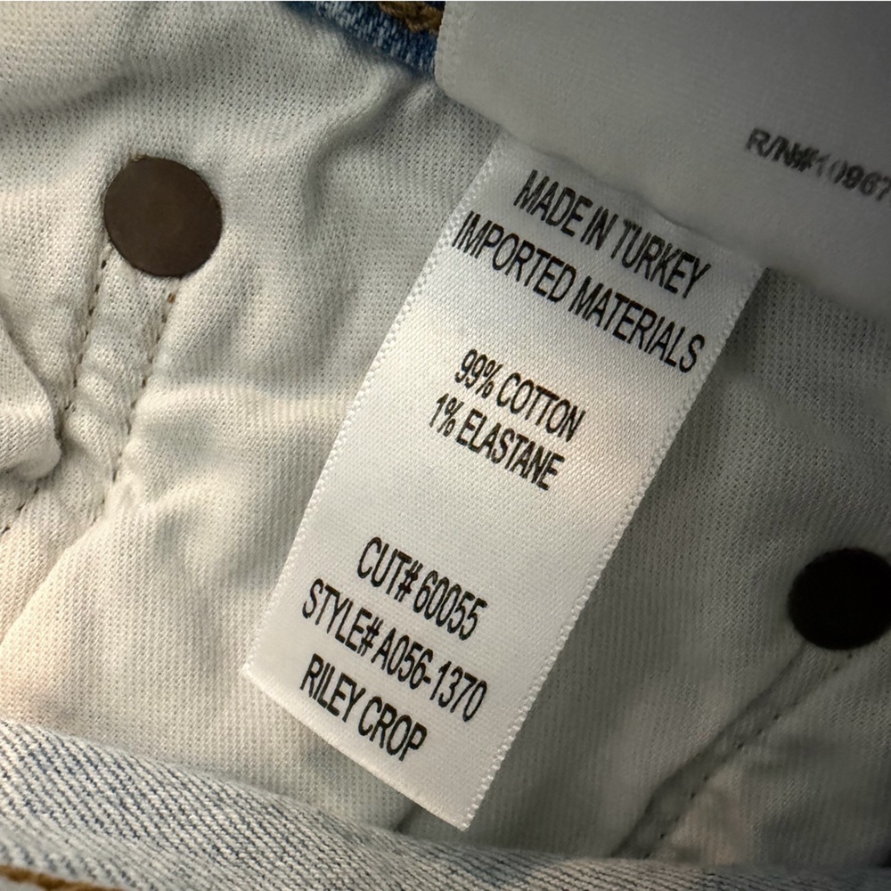 Agolde Riley Crop Button Fly High Rise Raw Hem 29 - Picture 6 of 6